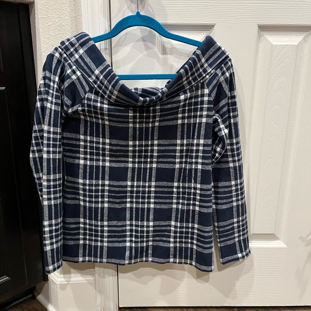 Off shoulder flannel shirt